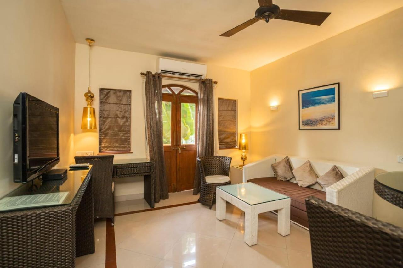 Holiday Goa Hotel Arpora Luaran gambar