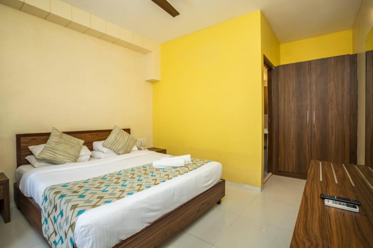 Holiday Goa Hotel Arpora Luaran gambar