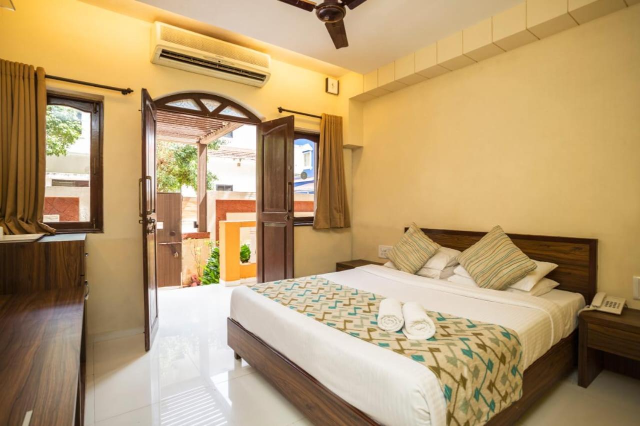 Holiday Goa Hotel Arpora Luaran gambar
