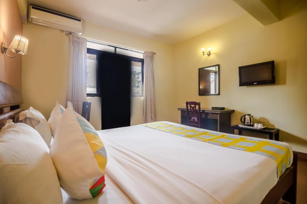 Holiday Goa Hotel Arpora Luaran gambar